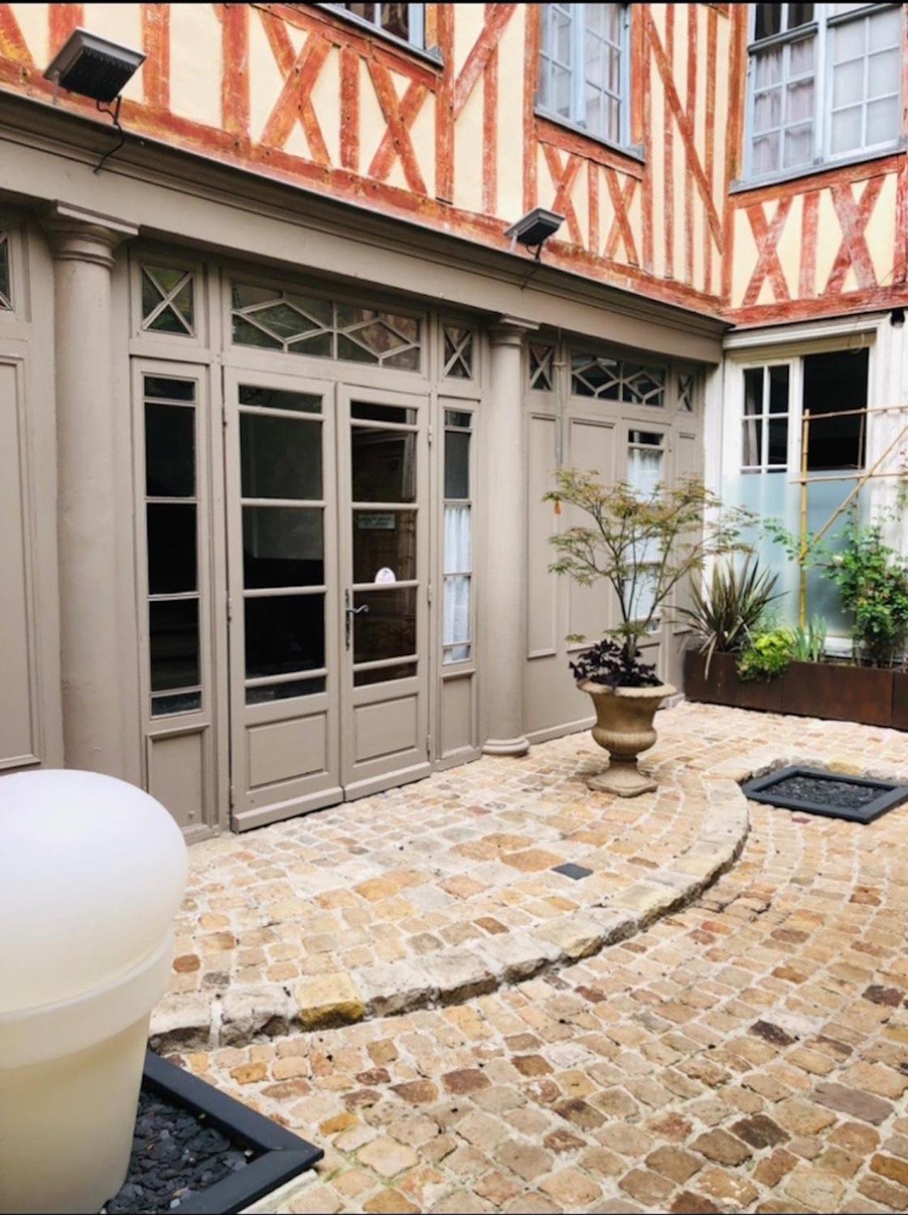 Atelier Des Glycines, Bouchon De Champagne, Sublime Site Patrimonial Apartment *